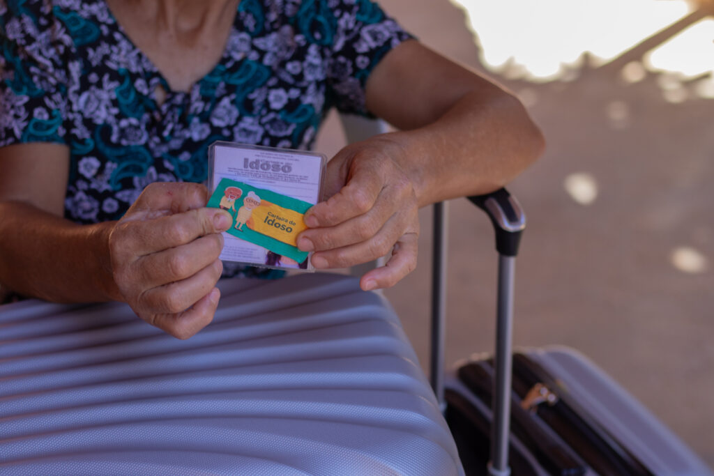 3 passos para emitir carteirinha que dá acesso a um pacotaço de