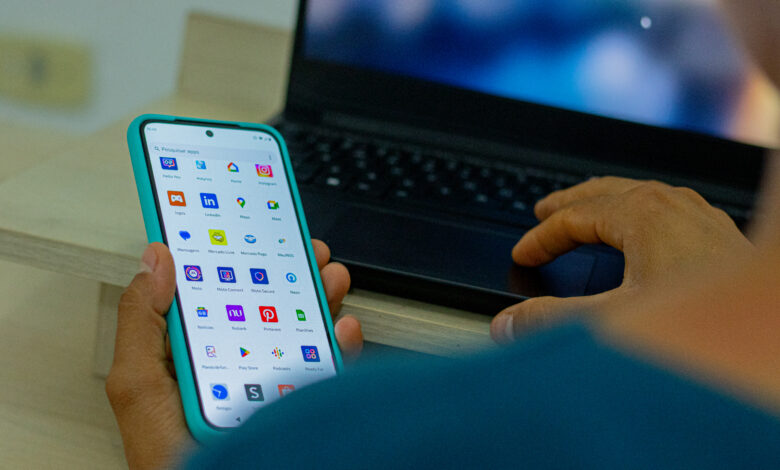 O programa visa não só facilitar o processo educacional, mas também promover a equidade digital.| Créditos: Imagem Jeane de Oliveira- https://auxiliobrasileiro.com.br/