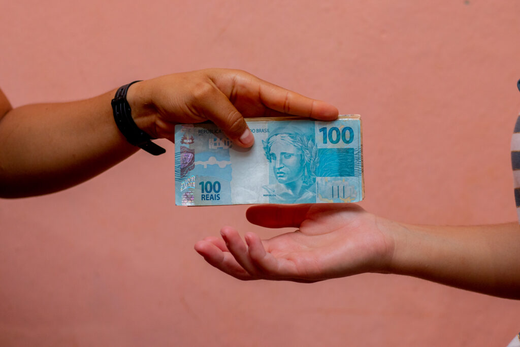 Auxílio EXTRA.