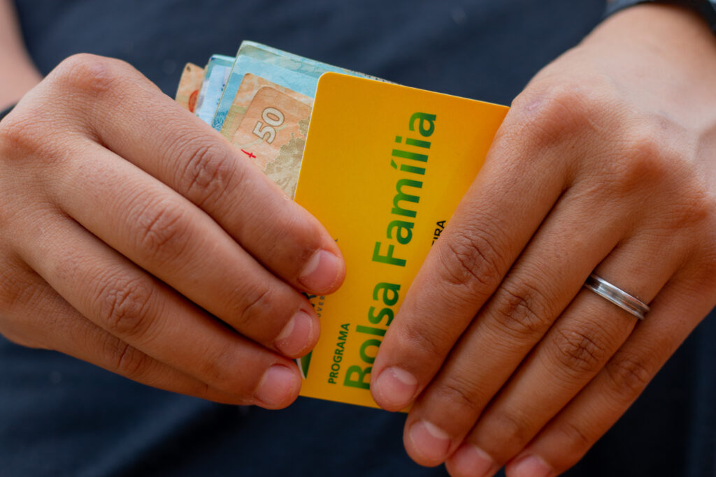 BPC +Bolsa Família.