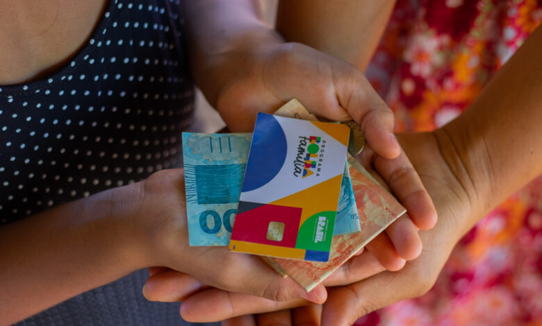 Bolsa família agosto.