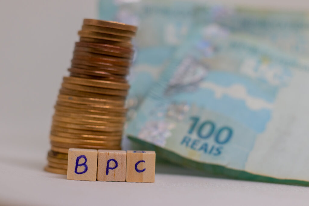 Governo anuncia mudanças no BPC.