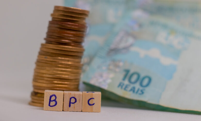 Governo anuncia mudanças no BPC.