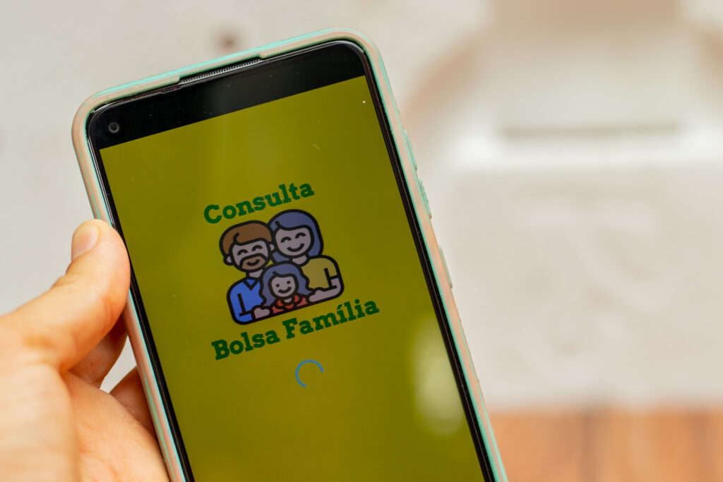 Auxílio complementar do Bolsa Família.