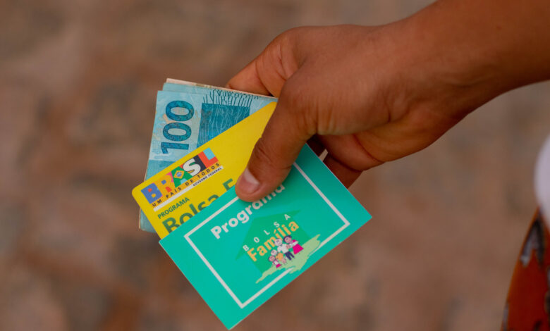 Bolsa família bloqueado.