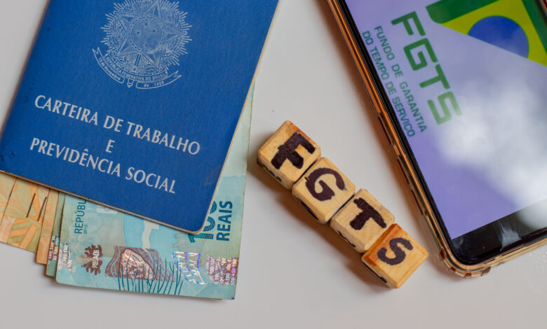 Sacar bônus do FGTS.