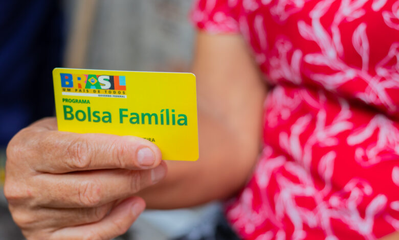 Cartão Bolsa Família.