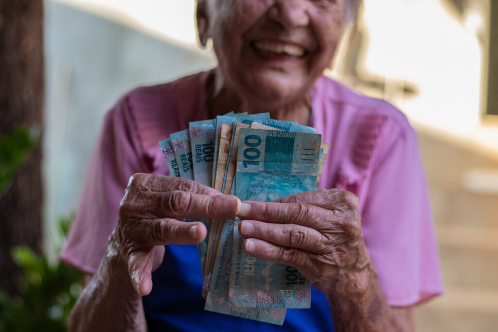 Benefícios idosos 60+.