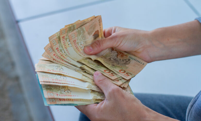 Auxílio para desempregado.