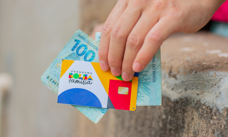 Bolsa Família.
