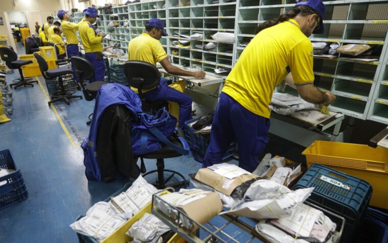 TST exige manutenção de 80% do efetivo dos Correios em greve
