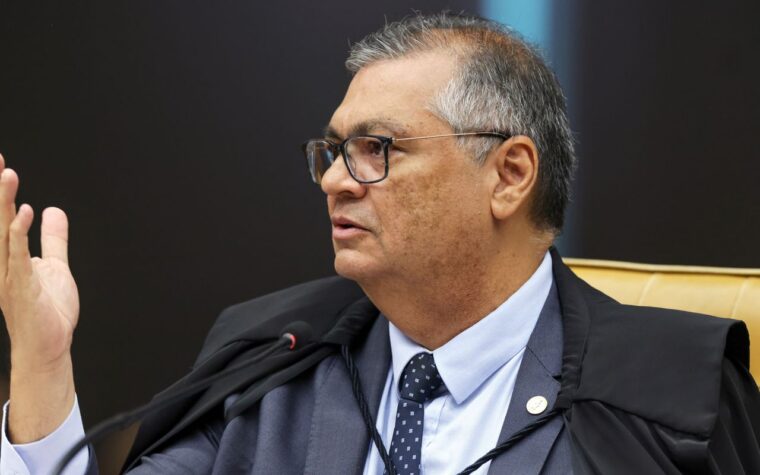 Dino revoga o sigilo de investigações sobre o filme Dark Horse